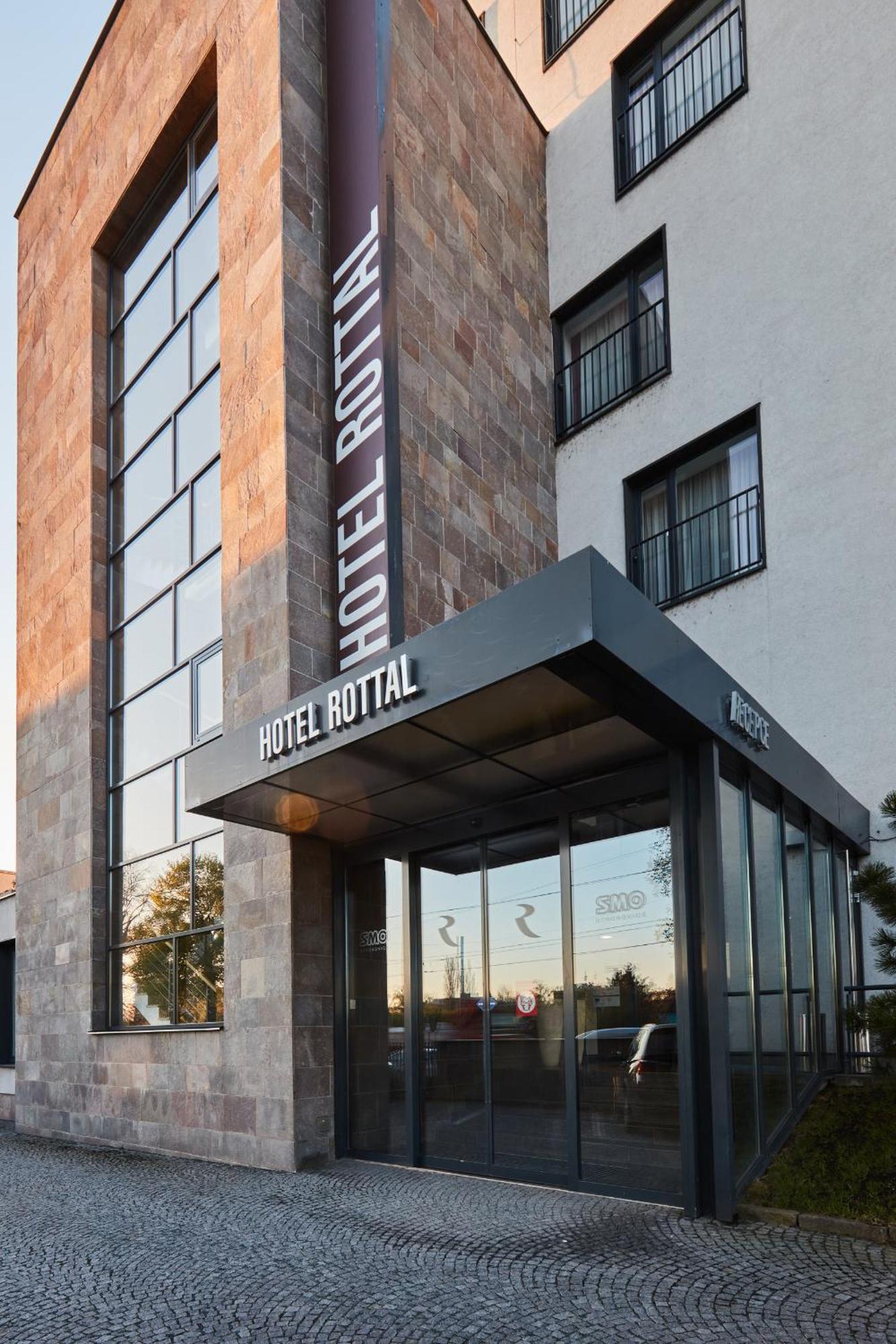 Hotel Rottal Otrokovice Zewnętrze zdjęcie