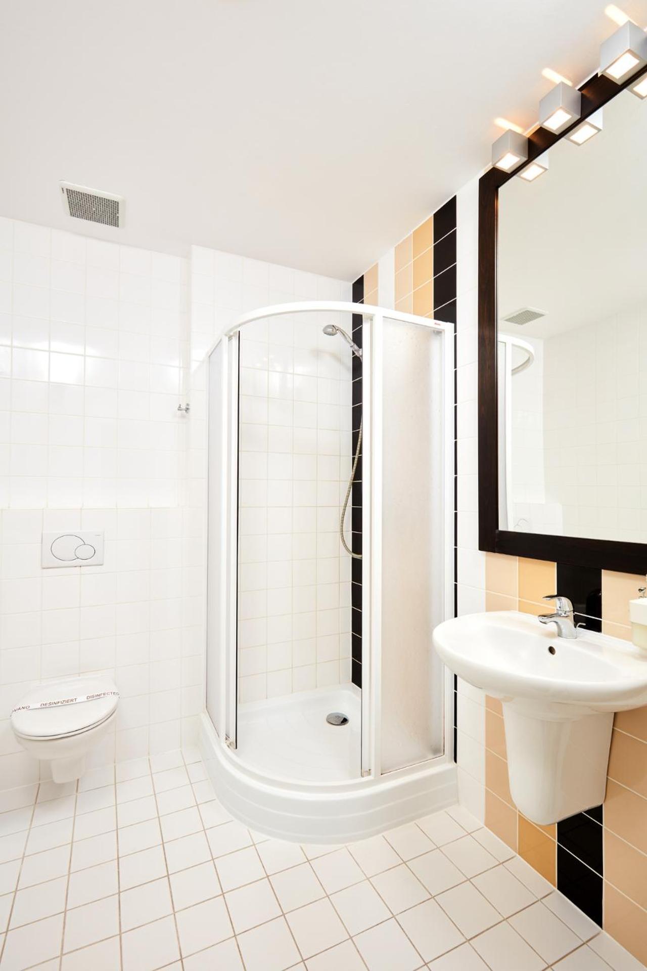 Hotel Rottal Otrokovice Zewnętrze zdjęcie